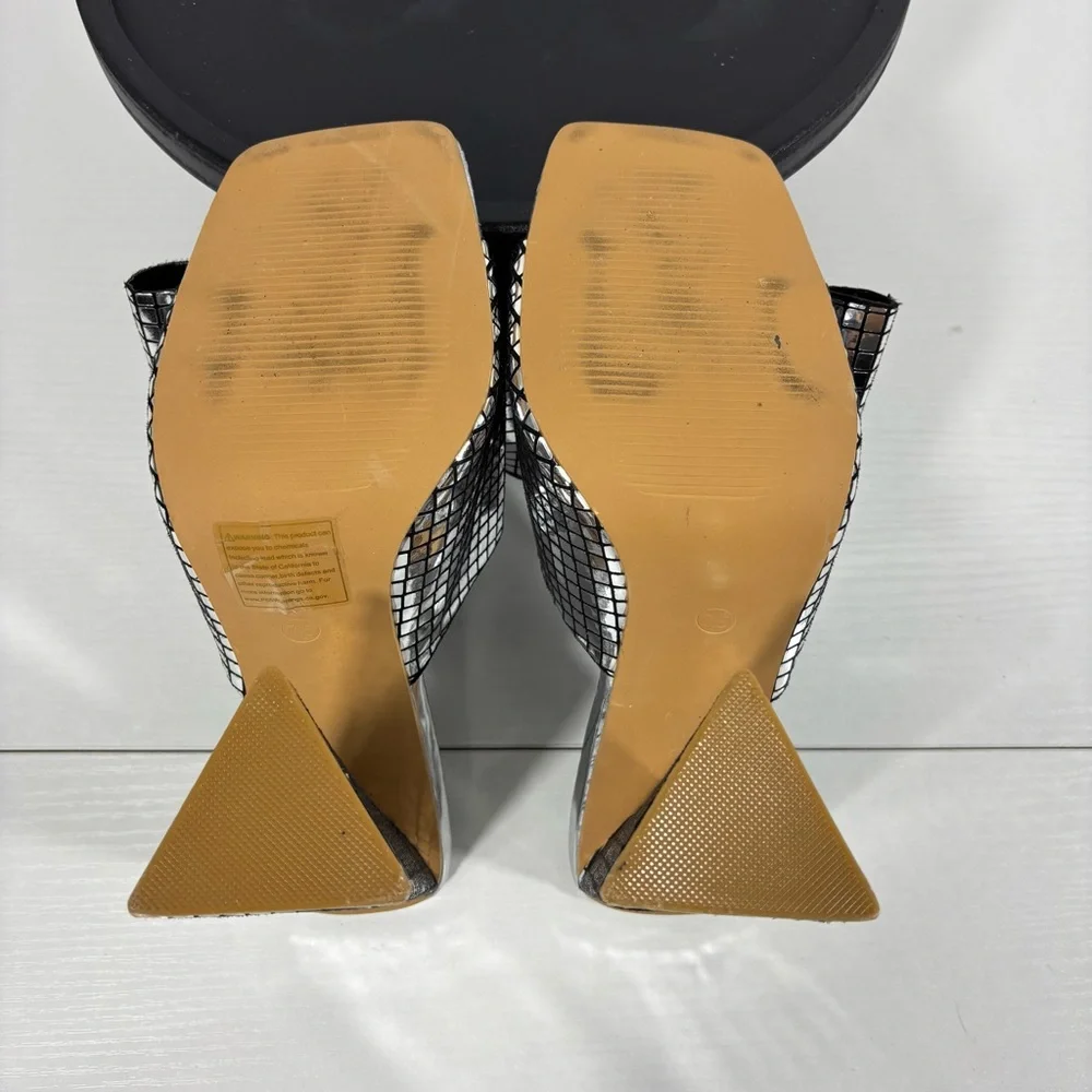 Cape Robbin Women's Disco Ball Black & Silver Grid Block Big Bow Heels Size 7.5 - Picture 6 of 10